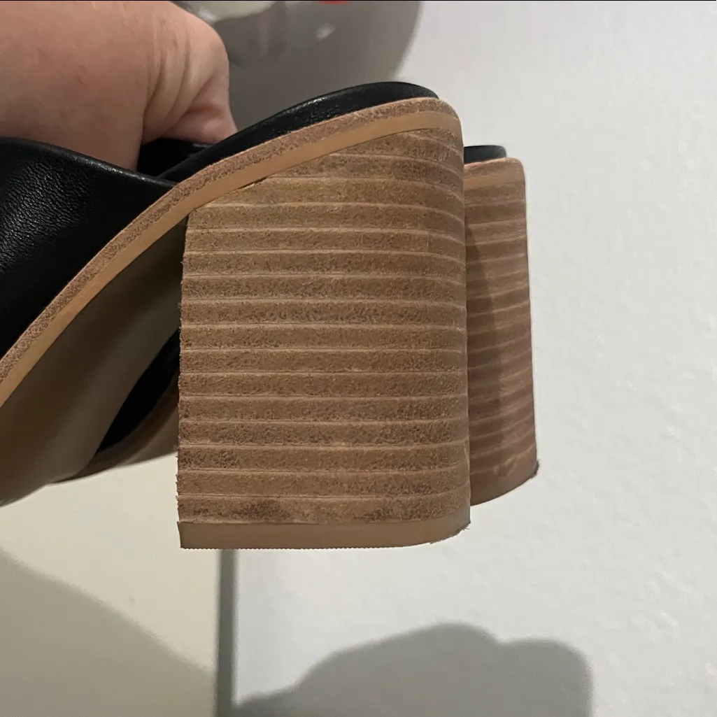 Steve Madden Women’s Cru Leather Block Heel Mule Sandal Size 6.5 Black - Image 8