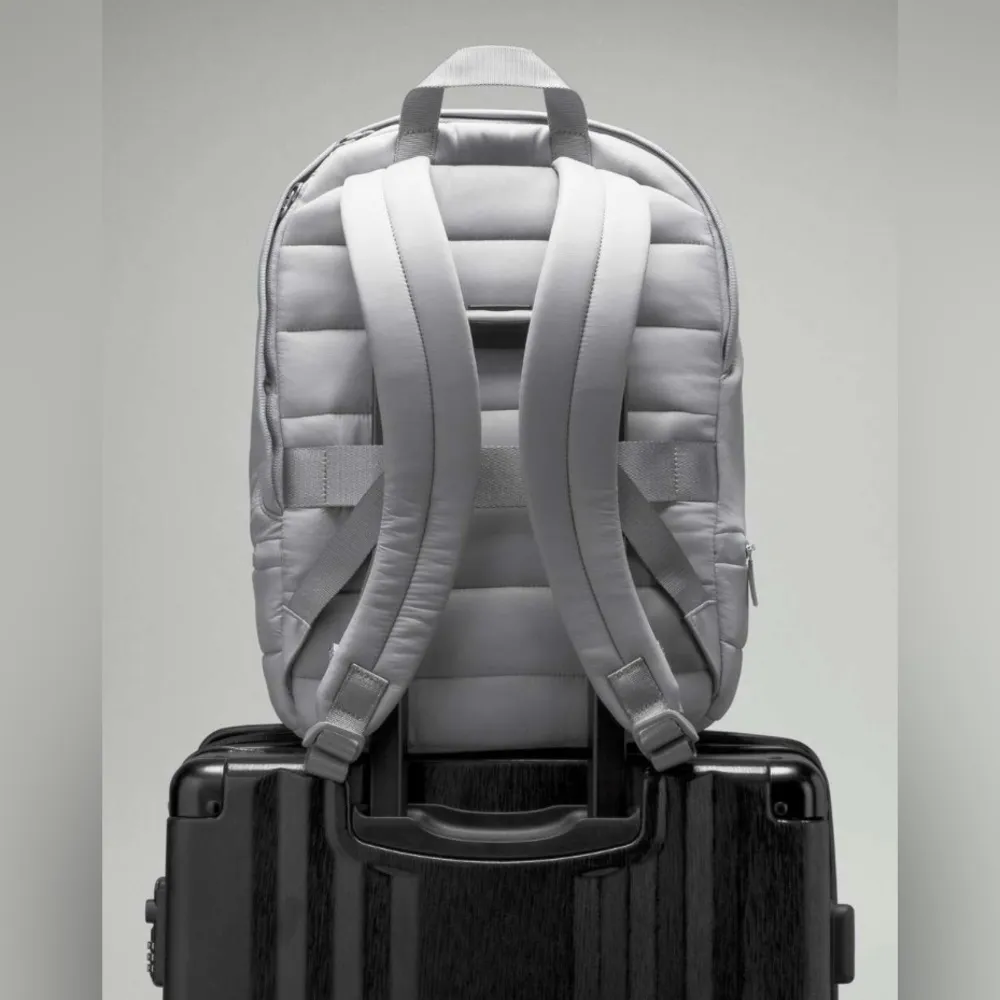 Lululemon  Wunder Puff Backpack 20L
Rhino Grey - Image 2