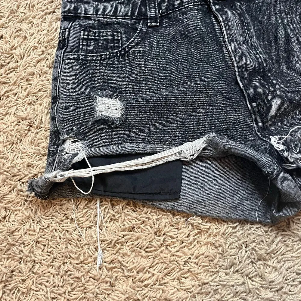 Shein Black Distressed Women's Shorts Size Large - Image 7