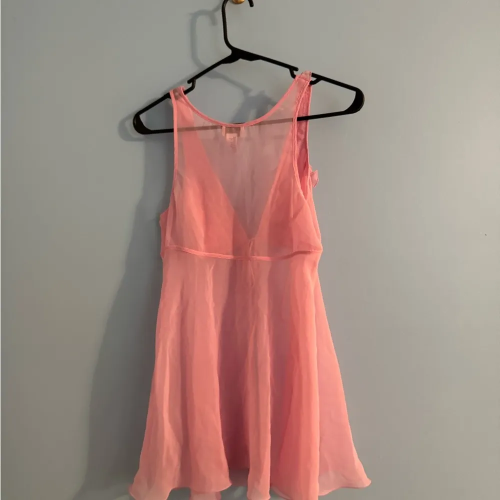 vintage Sabrina Carpenter inspired baby doll blouse pink with ruffle detail Size M - Image 5