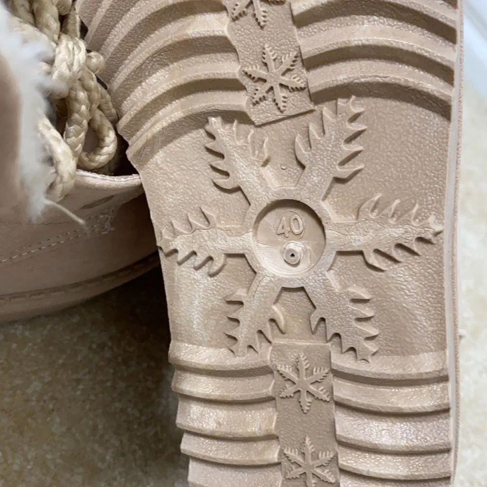 Women’s or Men’s Soft Faux Fur Lined Lace Up Boots Size 40 EU NEW Tan - Image 7