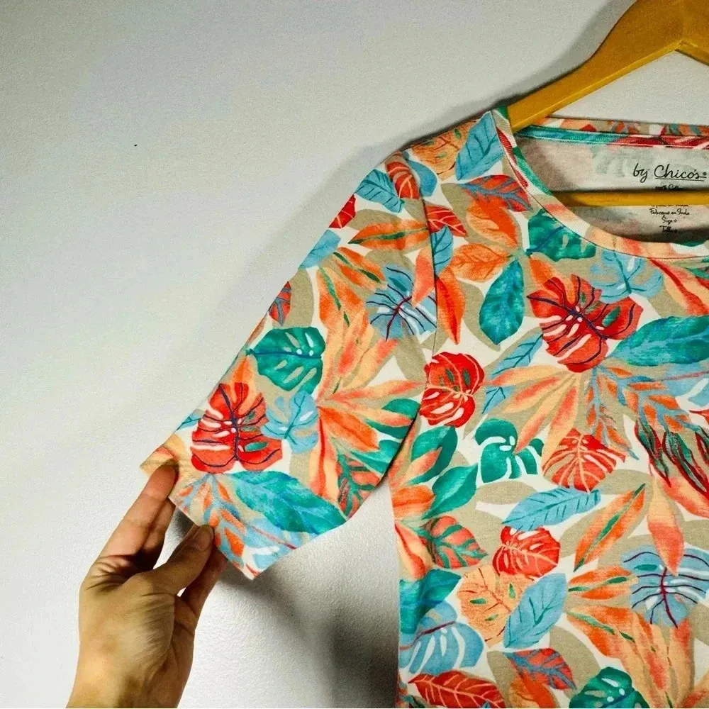 Chico's Colorful Floral Crew Neck 100% Cotton Short Sleeve T-Shirt Size Small - Image 3