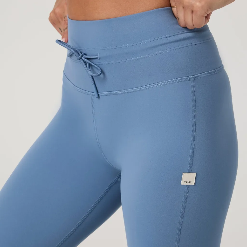 Vuori Women's Daily High-Waisted Sky Blue Leggings size extra small - Image 3