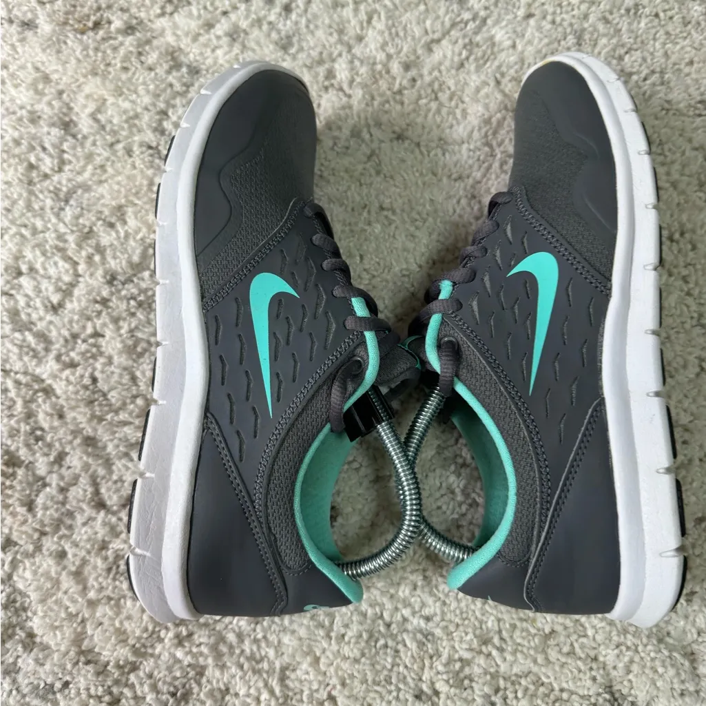 NIKE Orive Grey Teal  WOMEN'S  SHOES   Size 7.5 - Image 5