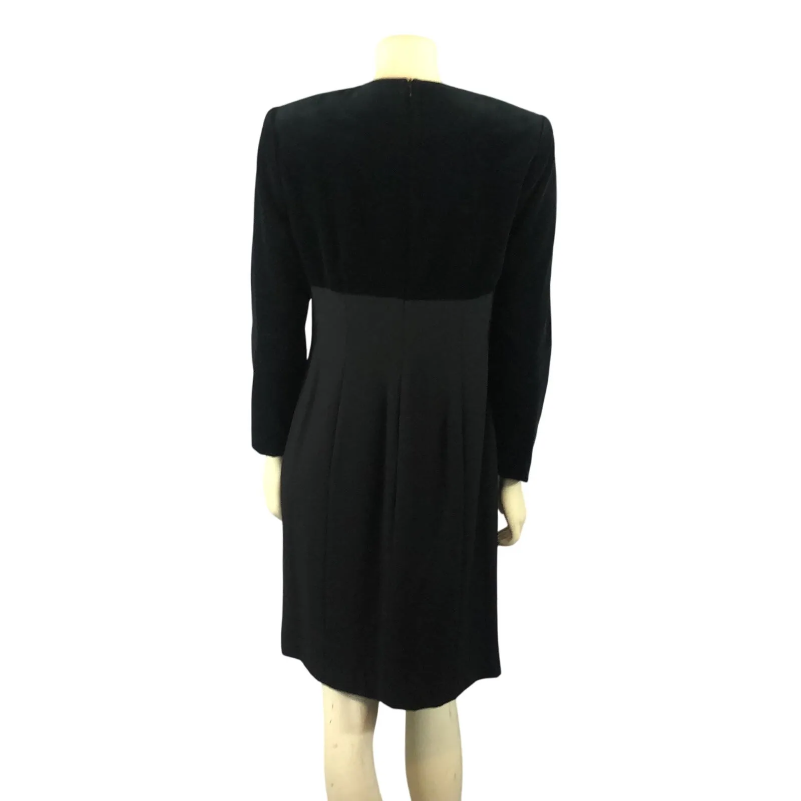 Vintage Kasper ASL Black Velvet Dress with velvet front buttons size 8 p - Image 9