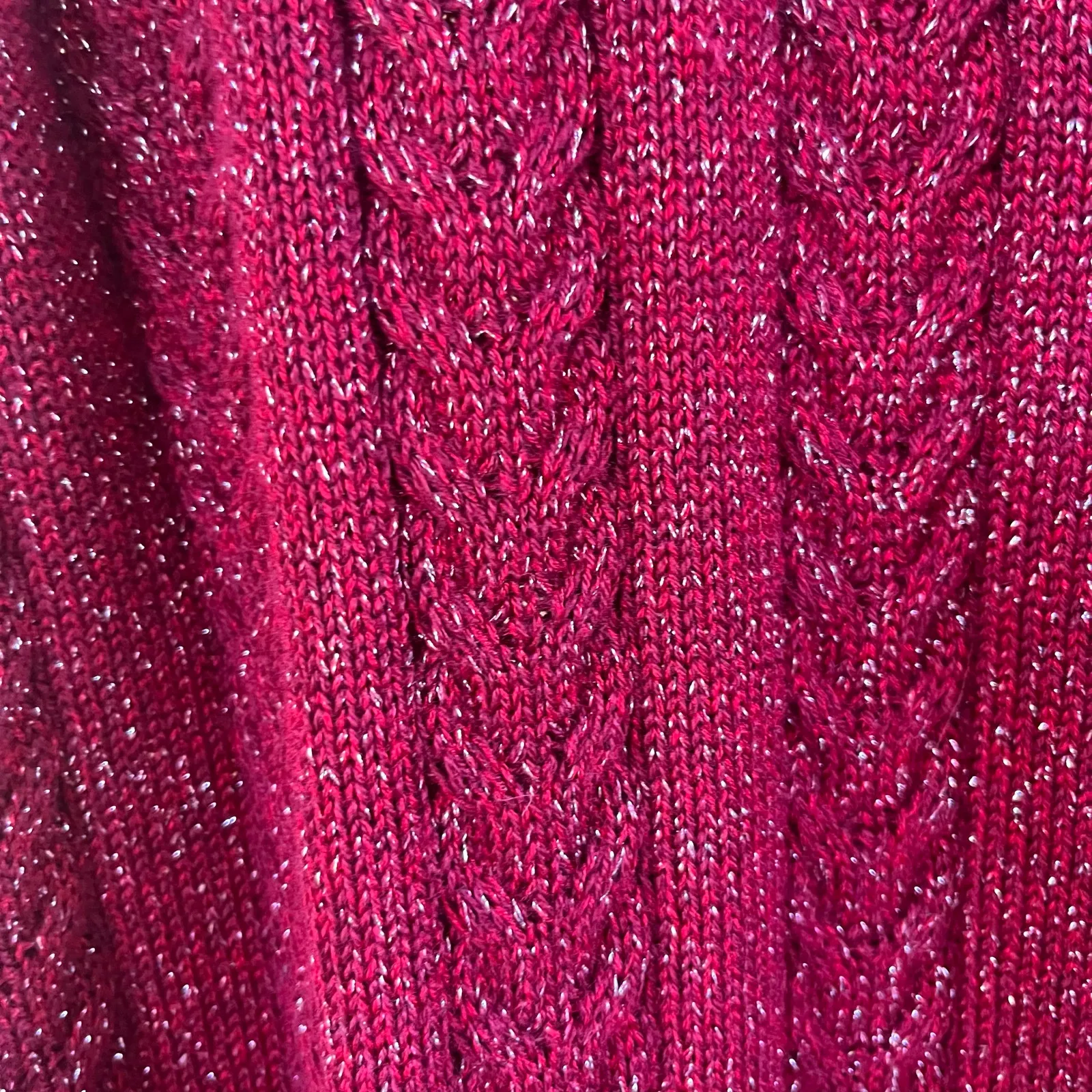 Athleta Women's Red & Silver Sparkle Pullover Sweater Size L - Image 7