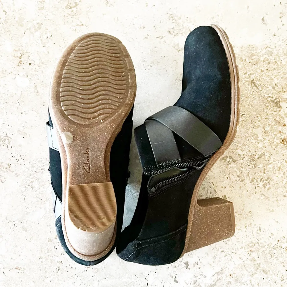 Clark’s Black Suede Booties Block Heel Ankle Boots Size US 11 M, UK 8½ D - Image 4