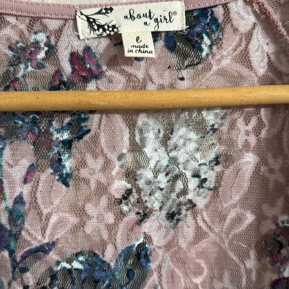 About a girl - Image 5