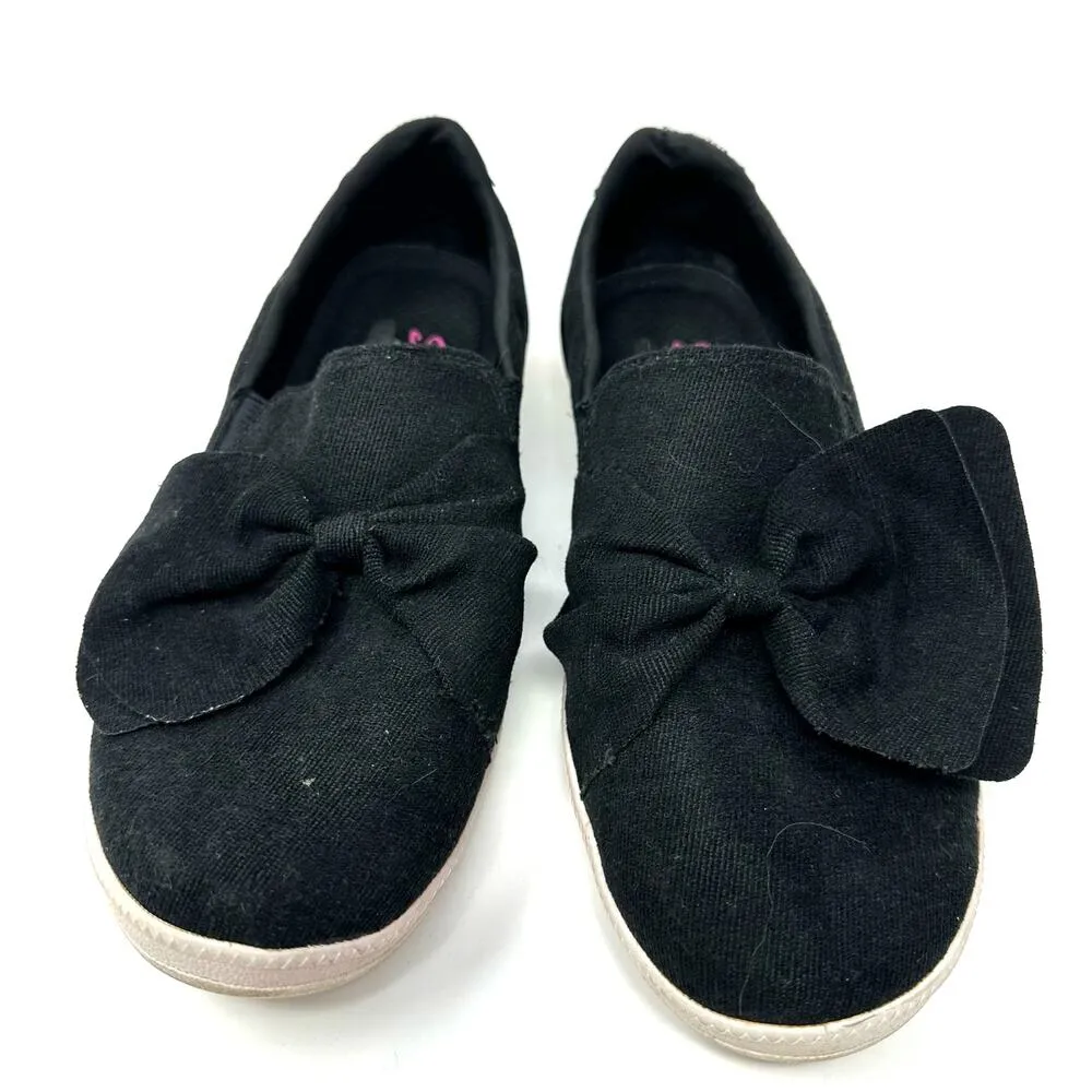 Skechers Size 8.5 Slip-Ons Black w/ White Soles Air-Cooled Memory Foam Bow Comfy - Image 2