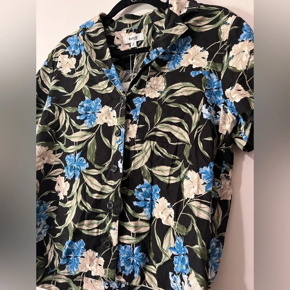 KENSIE Floral Button Down Hawaiian Style Short Sleeve Women’s Shirt Sz Small NWT - Image 2