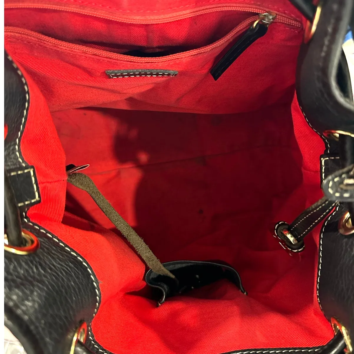 Dooney & Bourke Vintage Black Pebbled Leather Bucket shoulder handbag w dustbag - Image 8