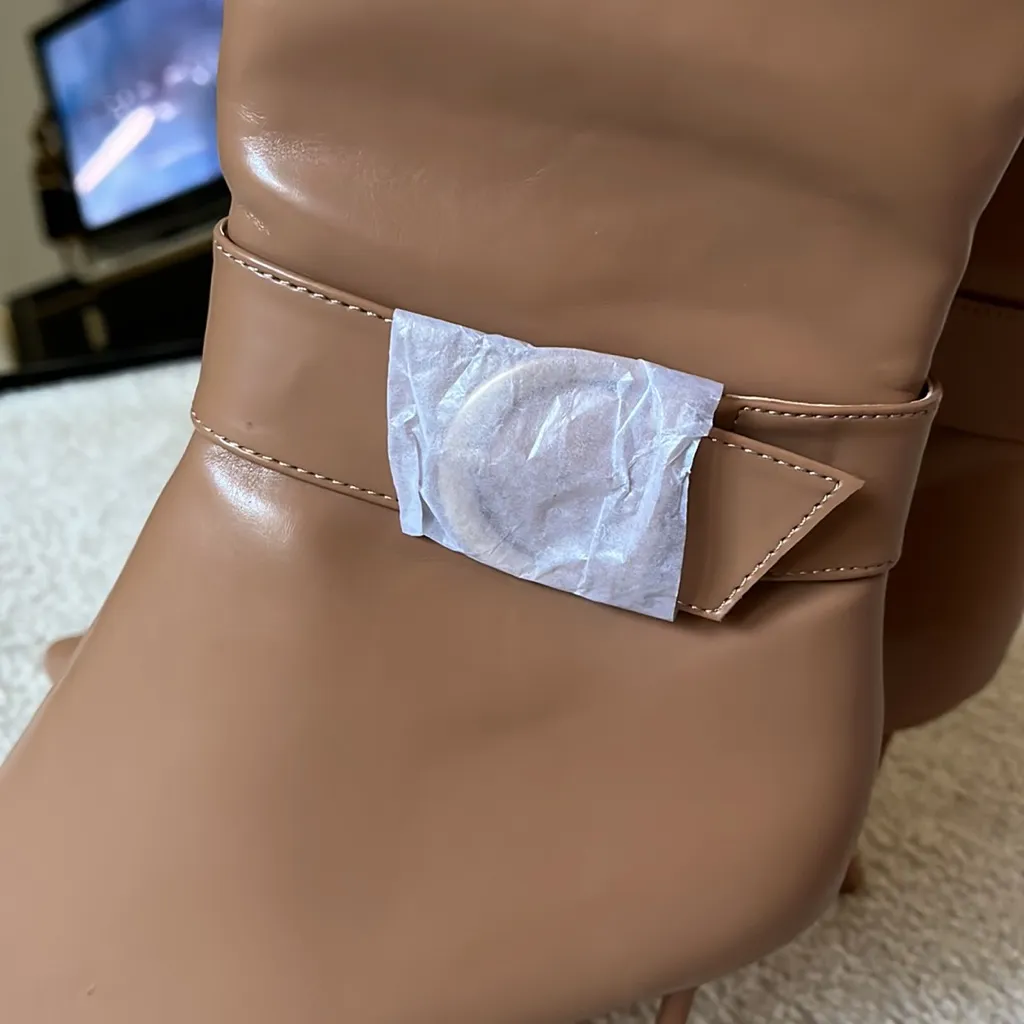 SHEIN camel boots NWT - Image 3