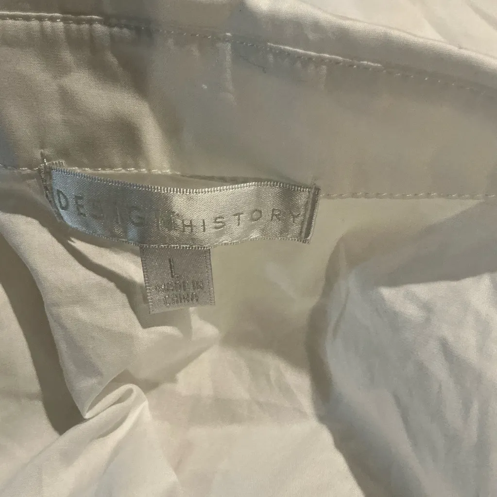 Design History 100% Cotton White Button-Up Blouse Knit Shoulder Size Large - Image 9