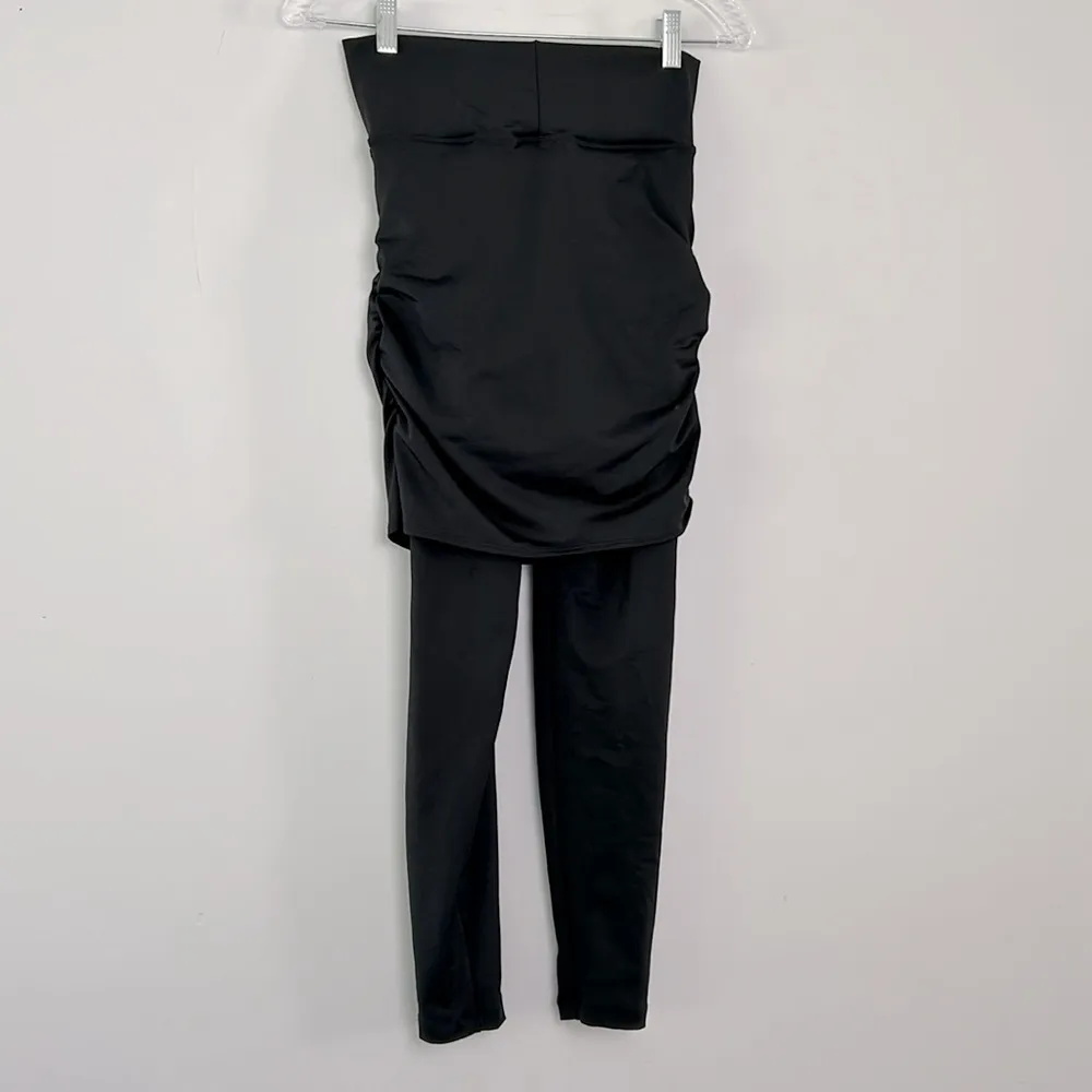 Dear Sparkle | Black Legging/ Skirt Activewear bottoms sz small - Image 4