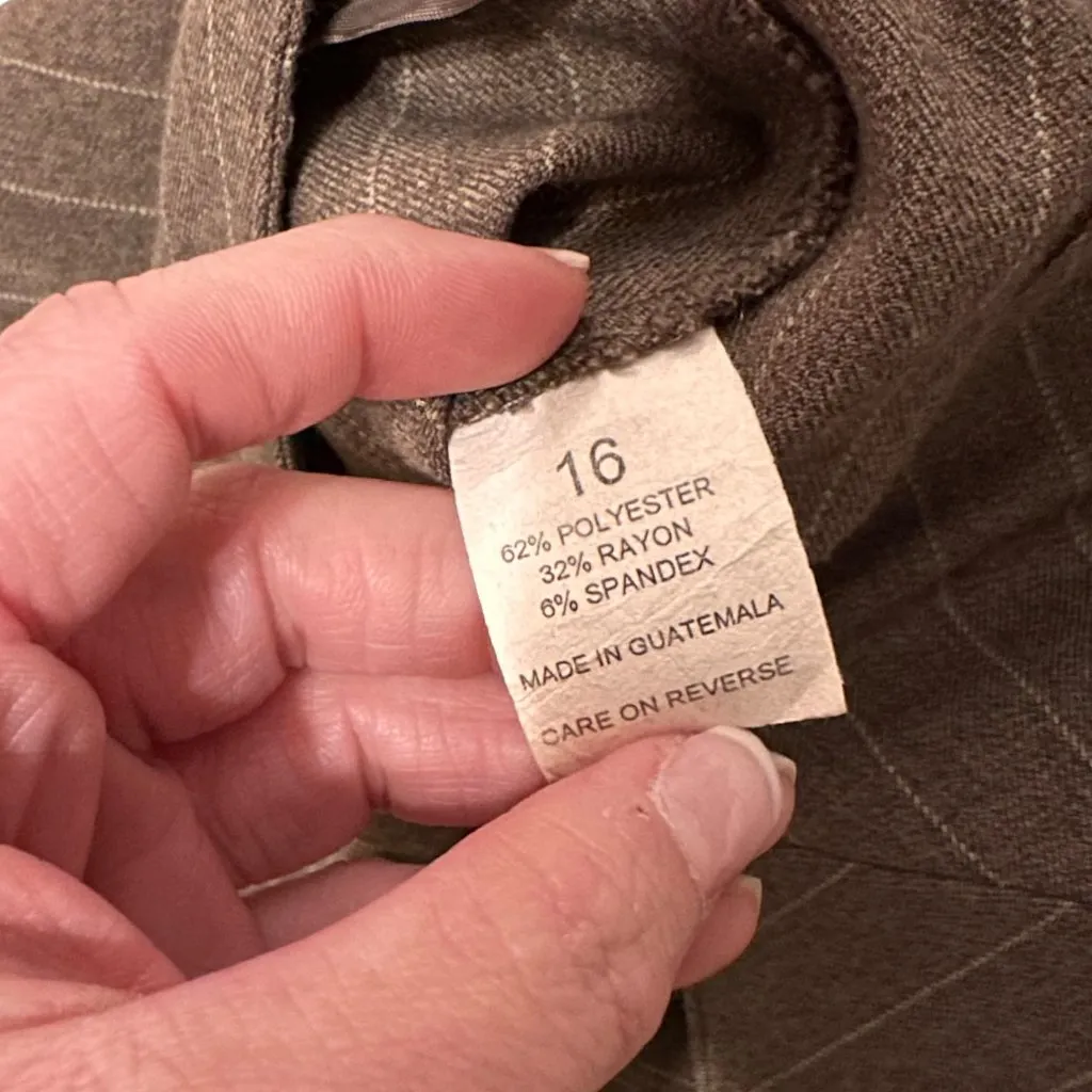 Briggs New York Greenish/Gray Pinstriped Petite Dress Pants - Image 5