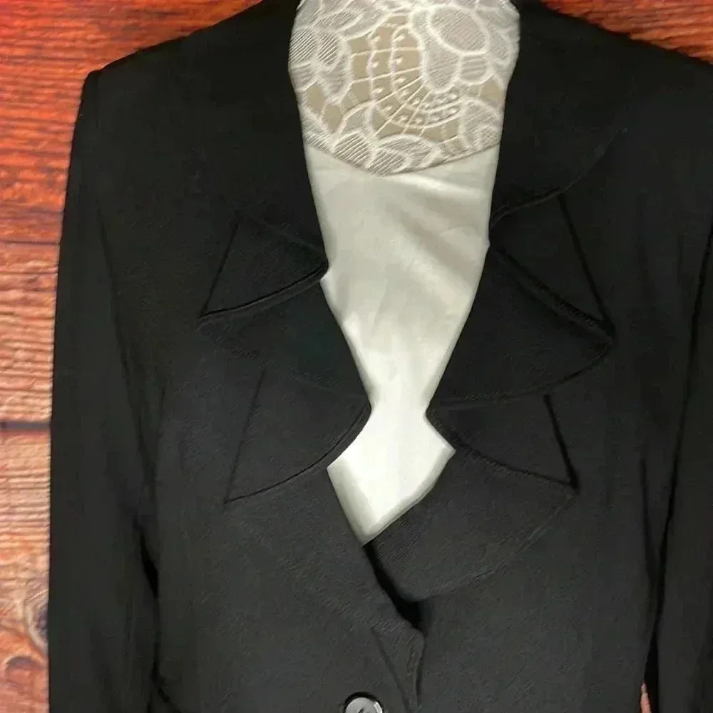 Peter Nygard 💙  Suit Coat - Image 3
