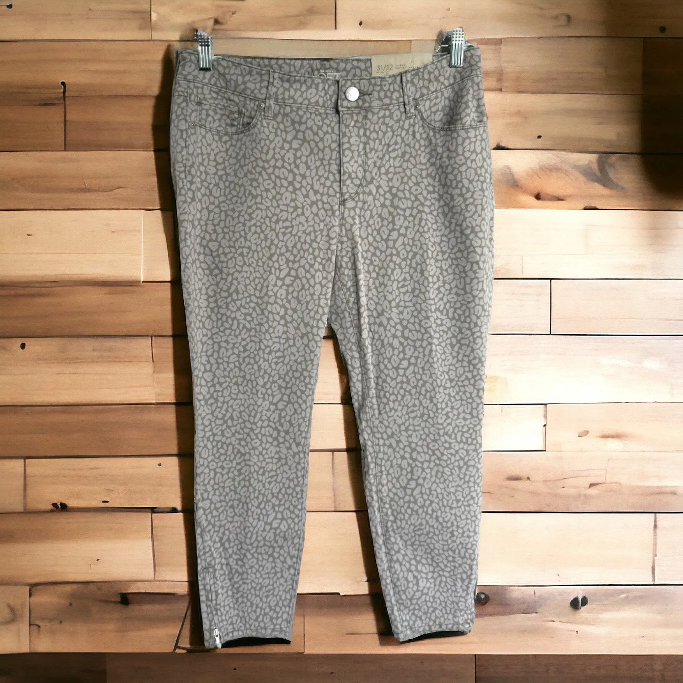 Ann Taylor LOFT Womens Jeans Sz 31 12 Curvy Skinny Ankle Gray Leopard Print NEW‎ - Image 3