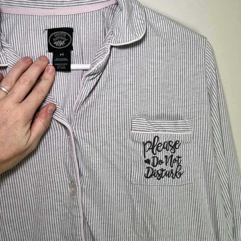 Laura Ashley Womens Size M Long Sleeve Do Not Disturb Print Sleep‎ Shirt PJ Top - Image 3