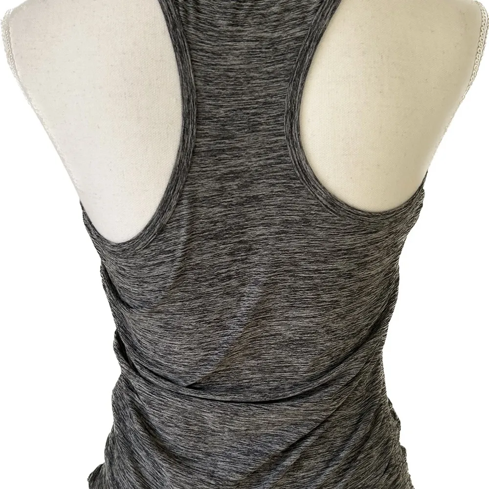 Old Navy workout tank top - Image 27