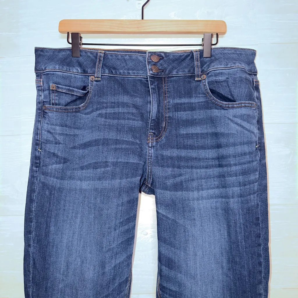 American Eagle Super Stretch Artist Flare Jeans Size 10 Long Dark Wash Denim - Image 4