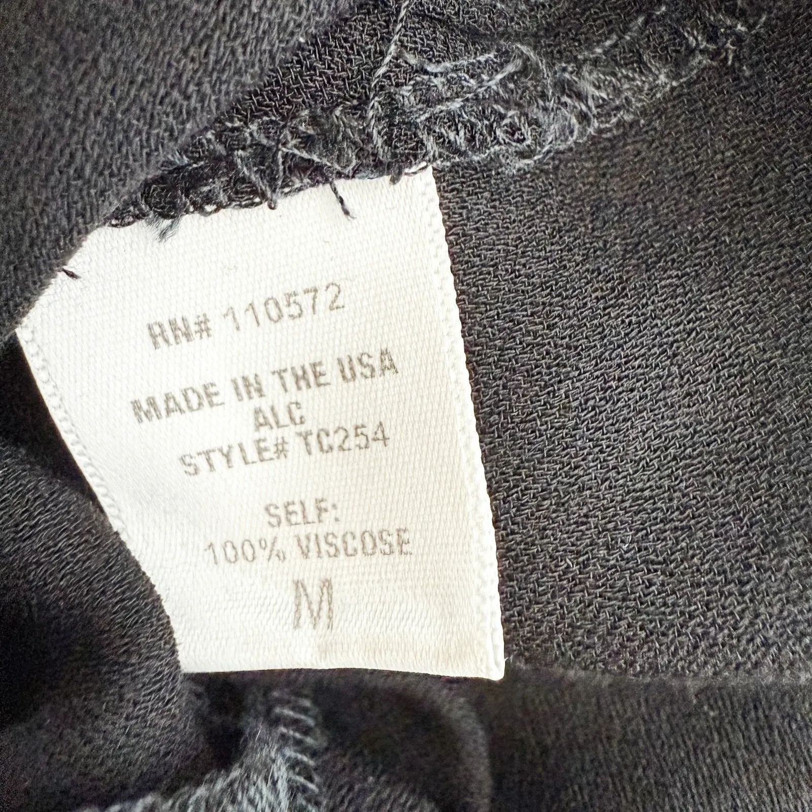 A.L.C. Womens Pants Size M Black Lightwight Tapered Minimalist Chic Quiet Luxury - Image 8