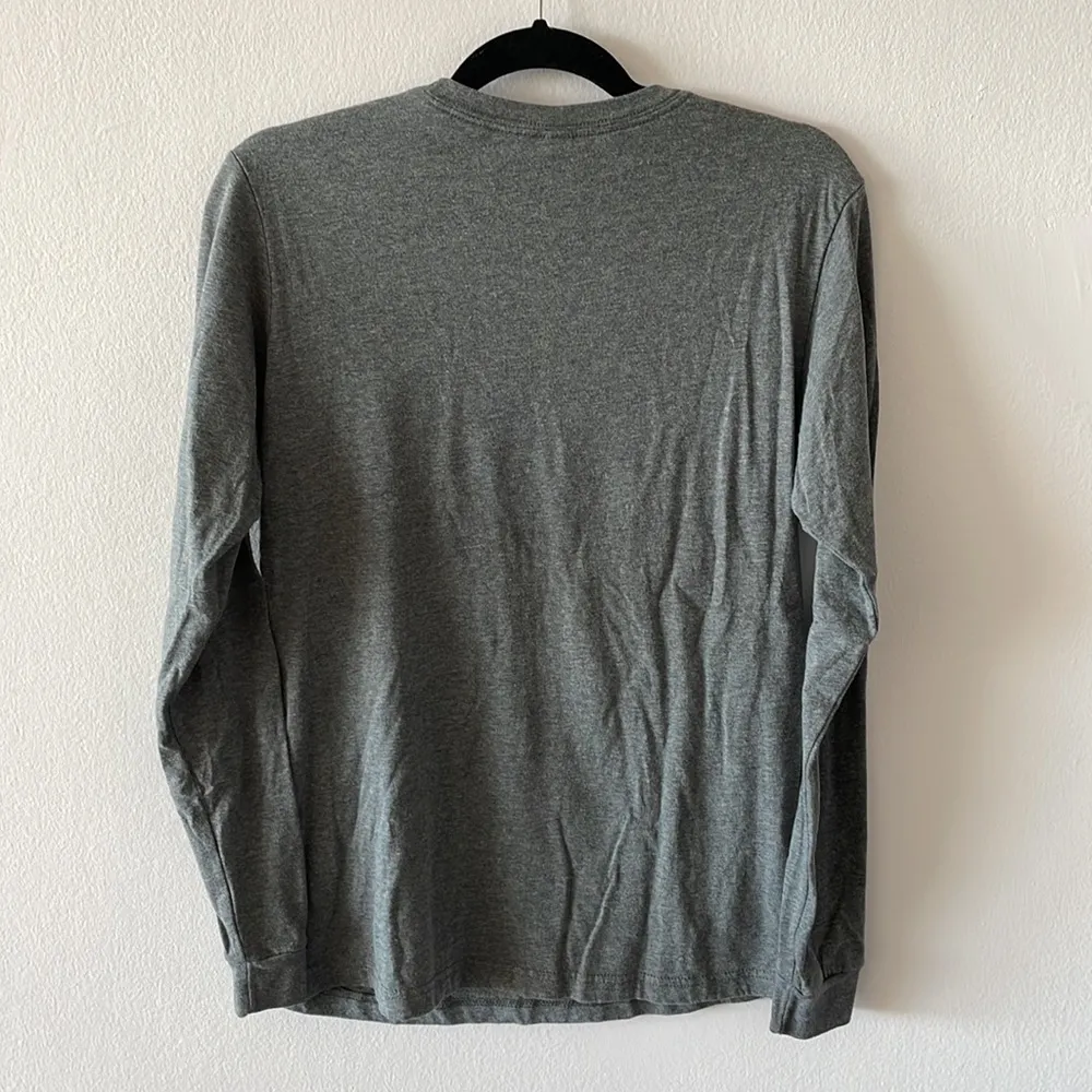 Bella Canvas Merry Christmas Shirt Size M - Image 5