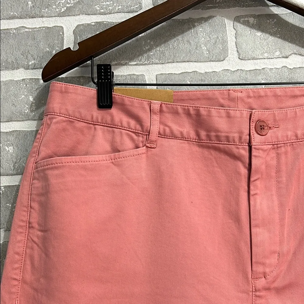 L.L. Bean Lakewashed | Straight Leg | Cropped | Womens Size 14 | Classic Fit NWT - Image 2