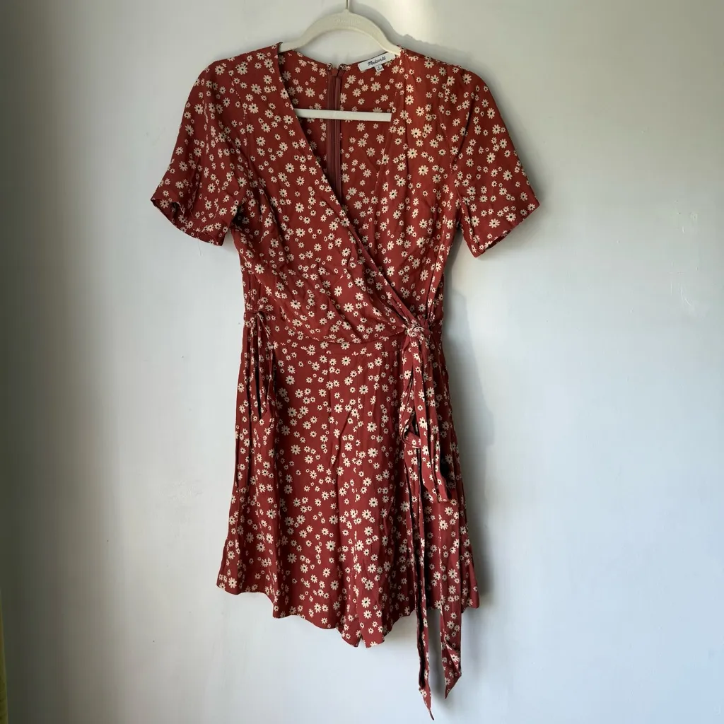 Madewell Rust Red Wrap-Front Romper in Daisy Field 0 - Image 5