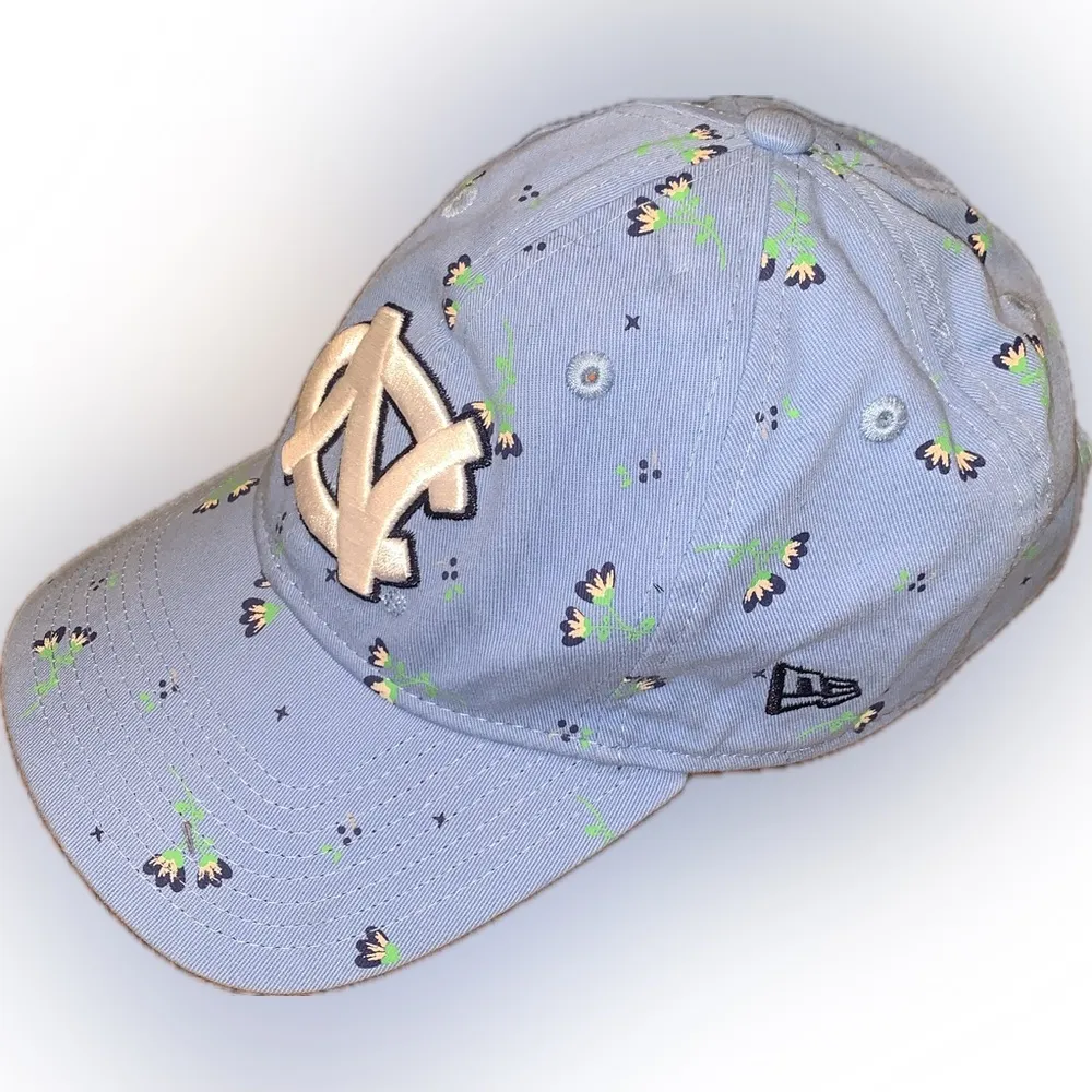 UNC Carolina Tarheels Basketball New Era Sky Blue Floral Adjustable Ball Cap OS - Image 2