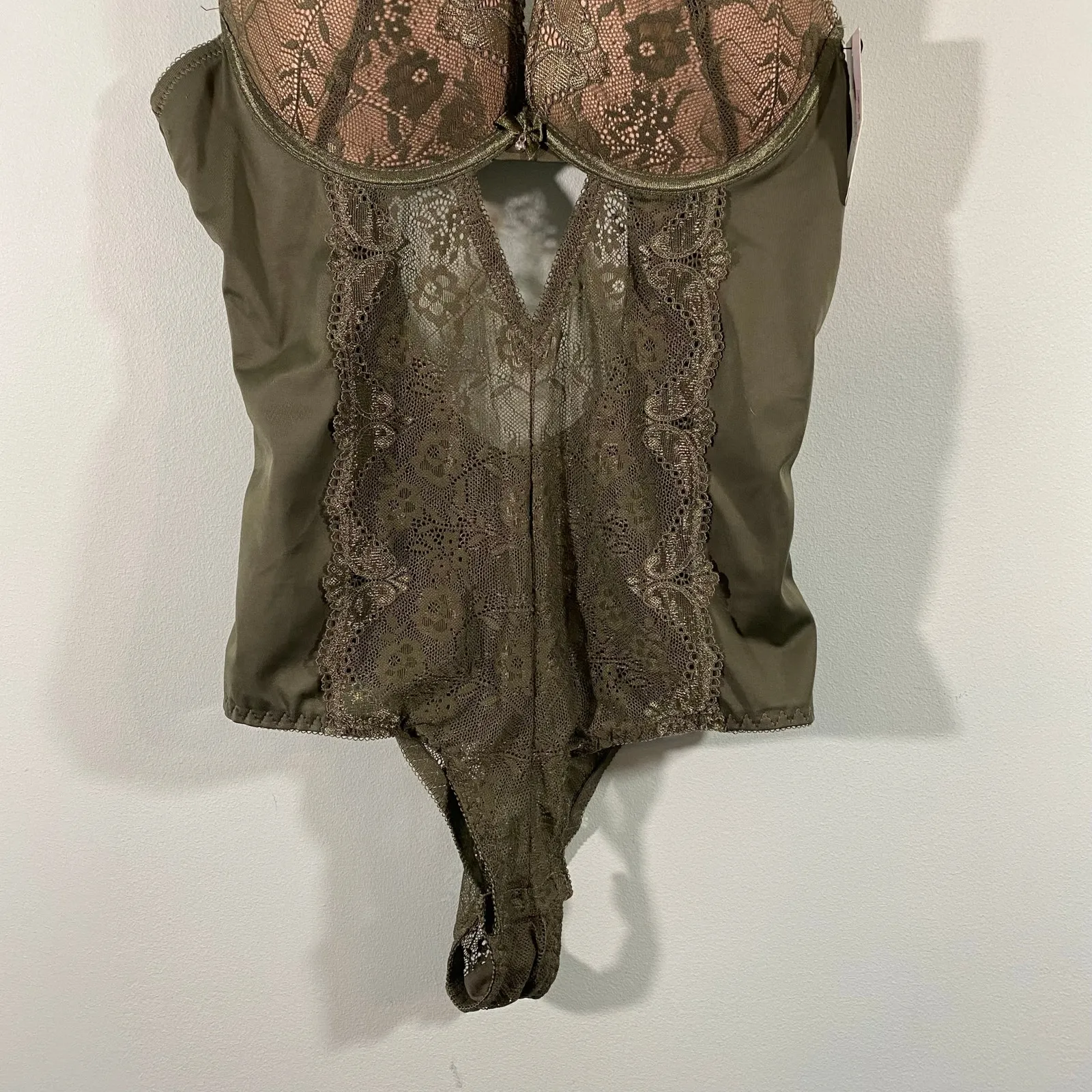 French Affairs Green Lace Push Up Bodysuit Size L NWT Size L - Image 3