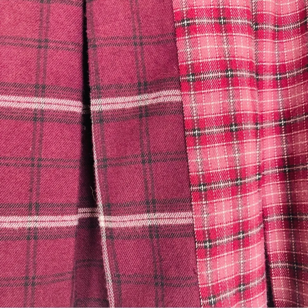 Hollister ultra high rise preppy burgundy red plaid mini skirt. Size small.  NWT - Image 4