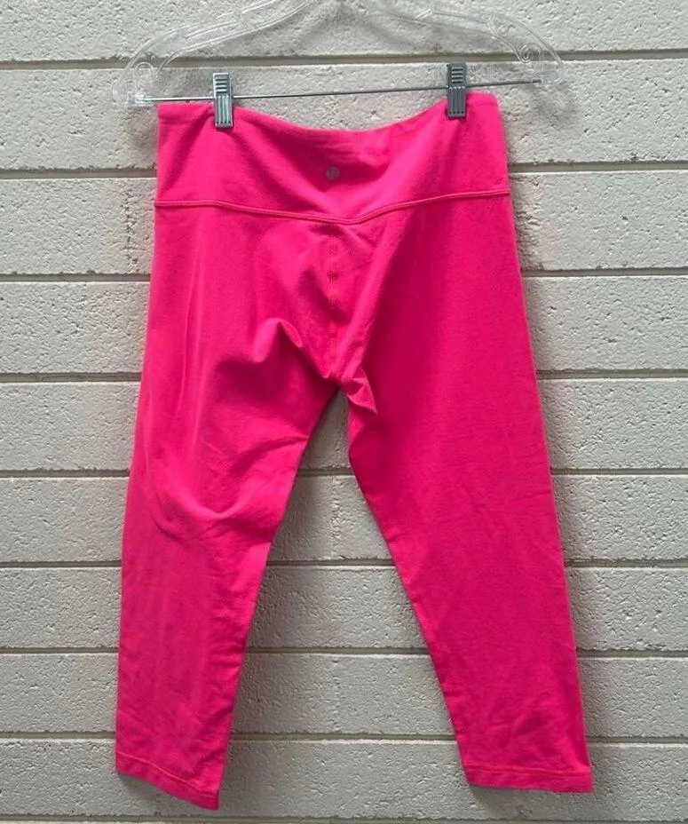 Lululemon Hot Pink Cropped Leggings size 8 - Image 2