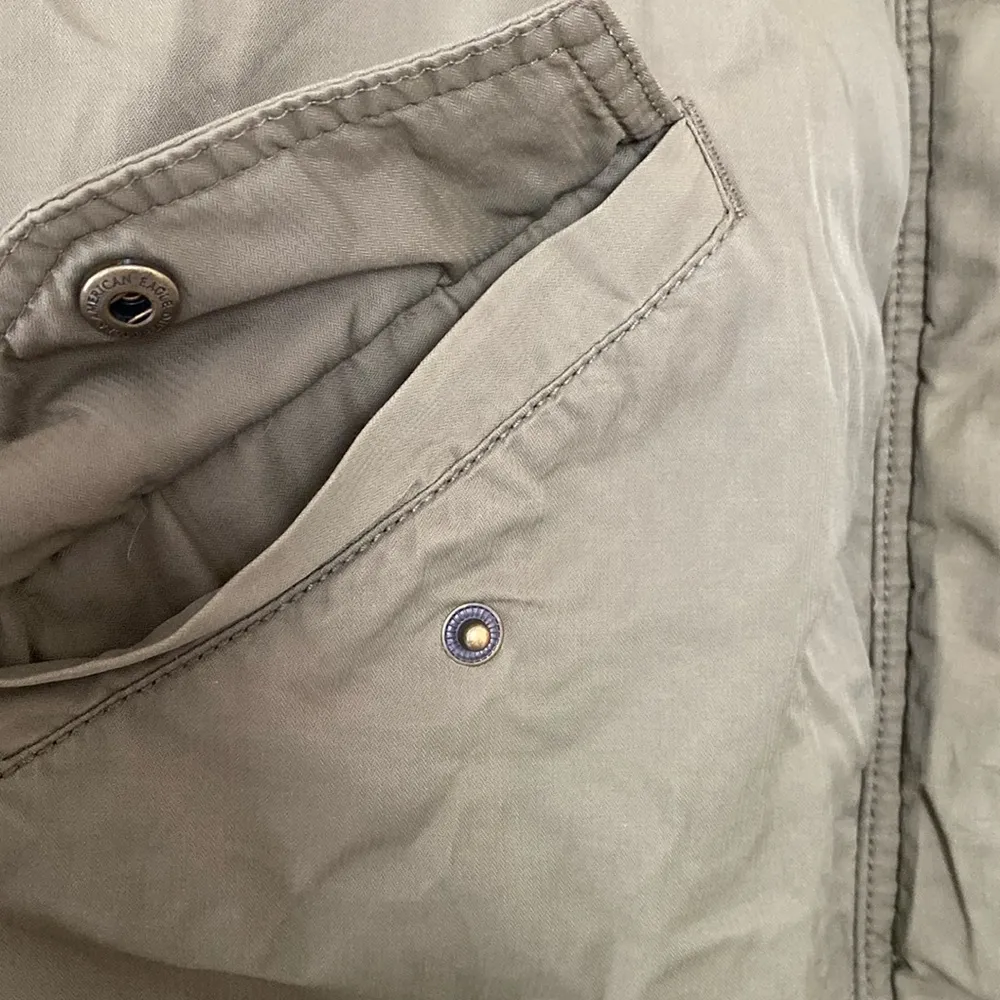 American Eagle Parka With Hood Military Green Faux Fur Quilted Lined Size XS - Image 11