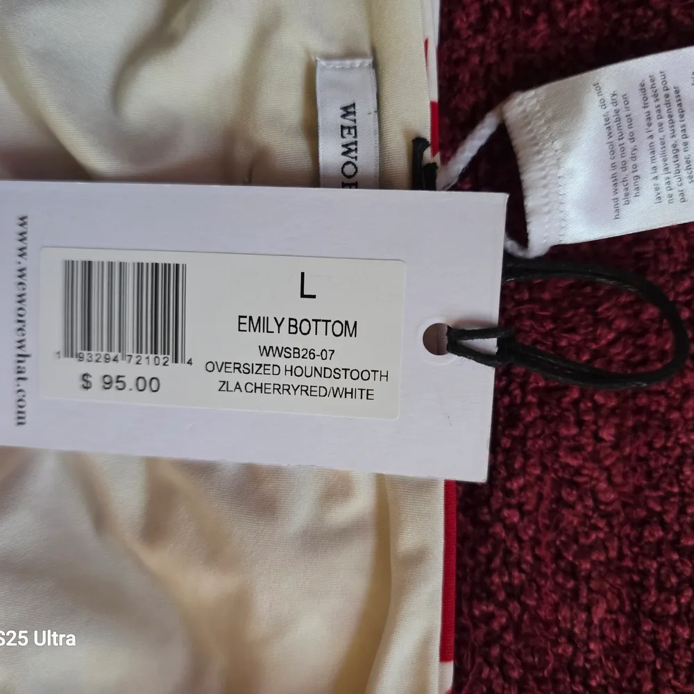 WeWoreWhat Red and White Houndstooth Bikini Set - Image 3