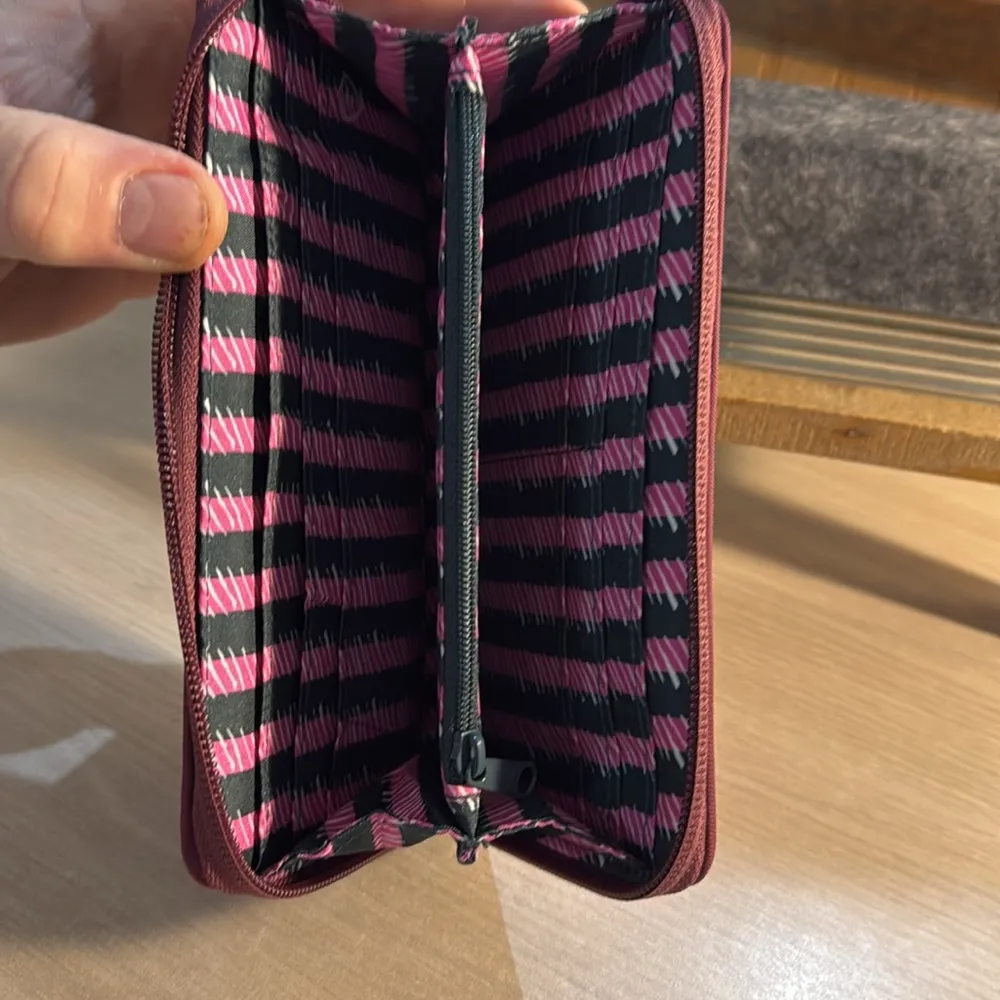 Vera Bradley Burgundy Nylon 3 Pocket Wallet - Image 3