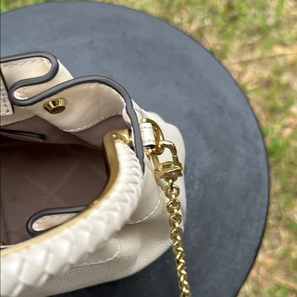 Michael Kors  Mini Cream and Gold Women's Bag - Image 9