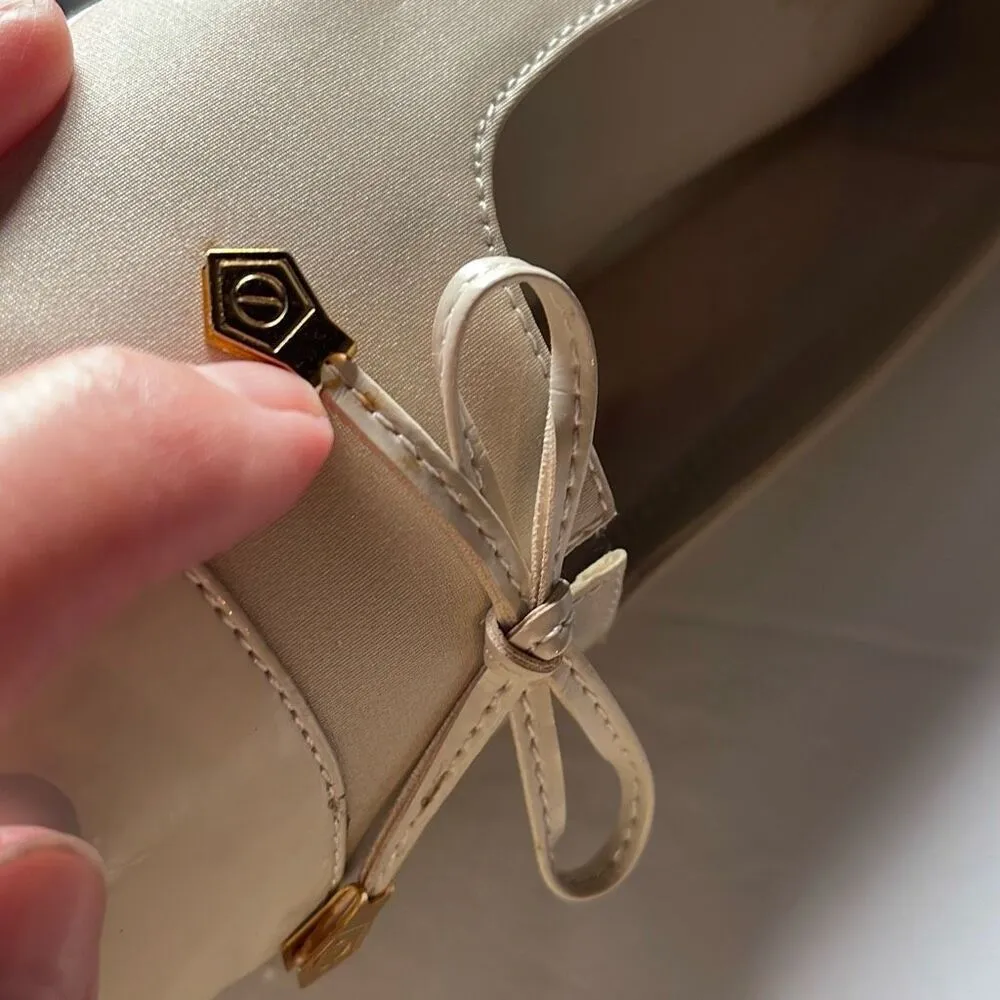 Soft Style by Hush Puppies size 9.5M faux leather pumps Gold - Image 9