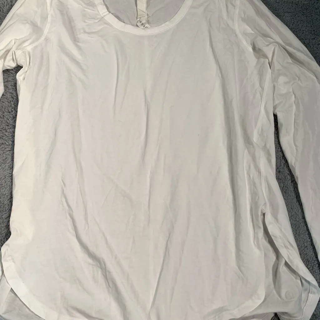 Lululemon Athletica White Long Sleeve shirt - Image 3