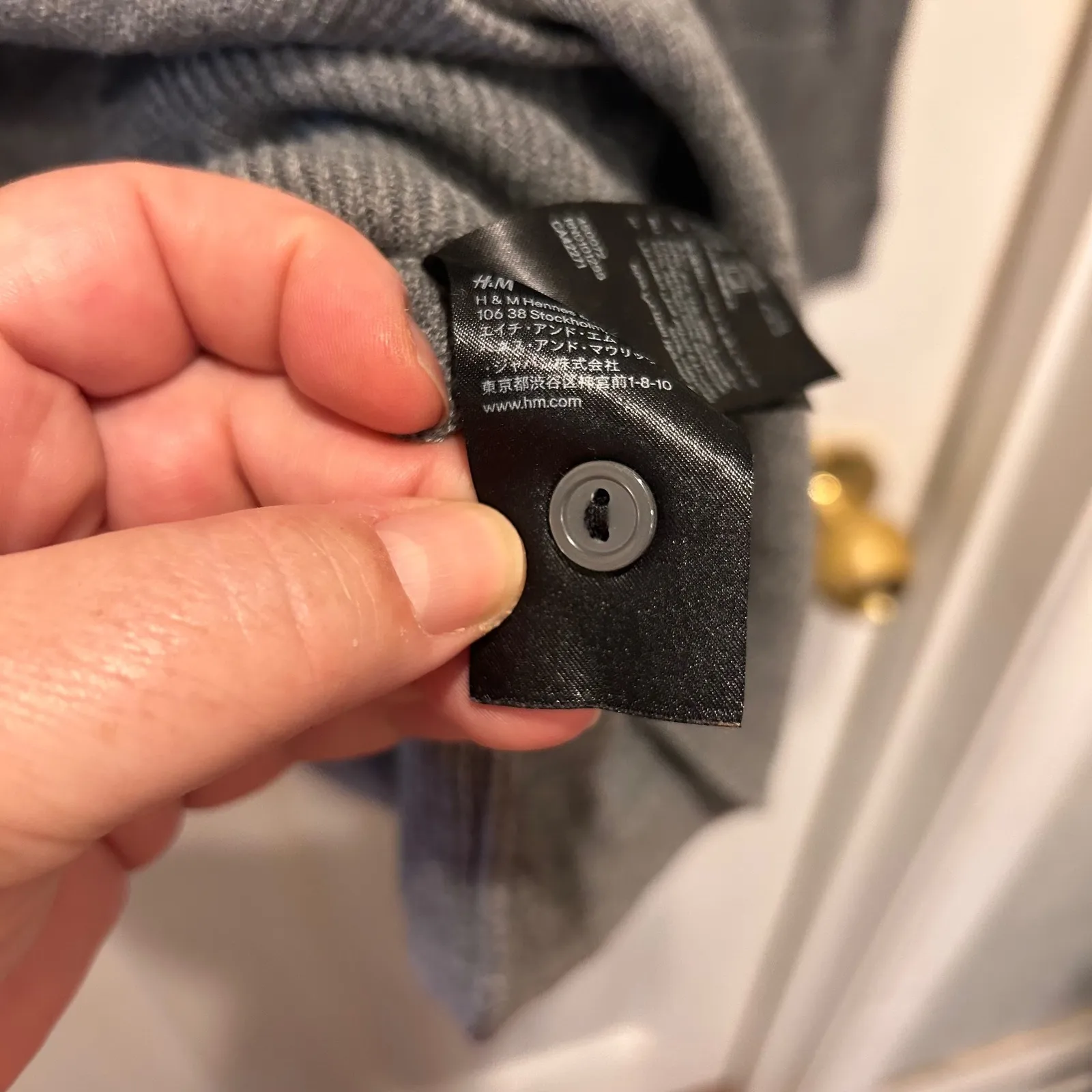 H&M Gray Long Sleeve Button Down Cardigan‎ Sweater Women's Large Puff Sleeves - Image 7