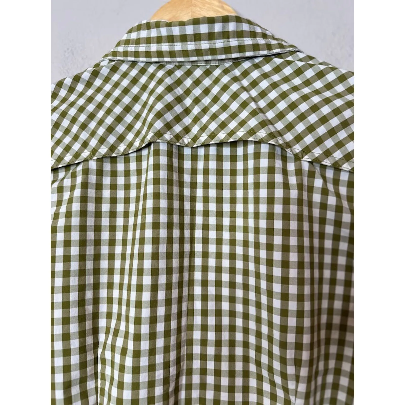 North Face Green Gingham Plaid Side Cinch Button Up Nylon Shirt Short Sleeve S - Image 7