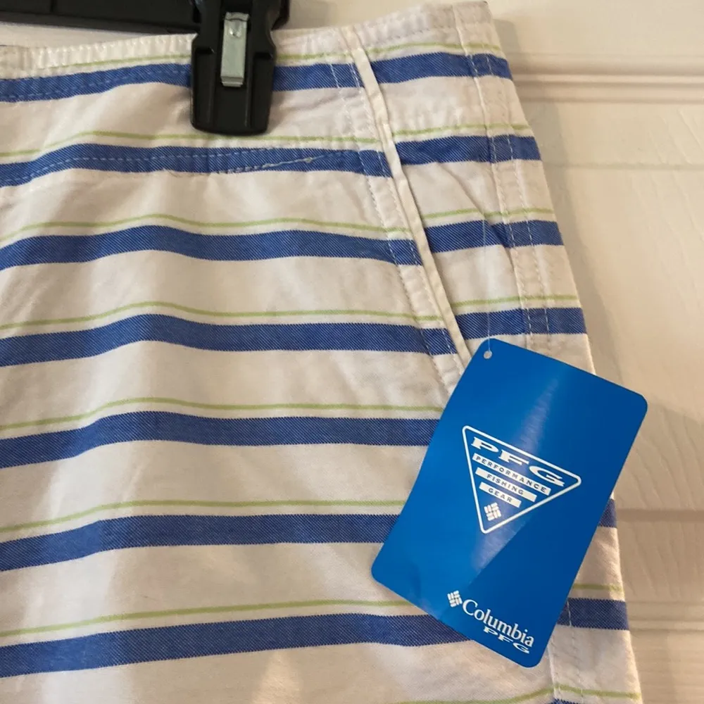 Columbia Shorts size 12 brand new with tag two front pockets and two back pocket - Image 4