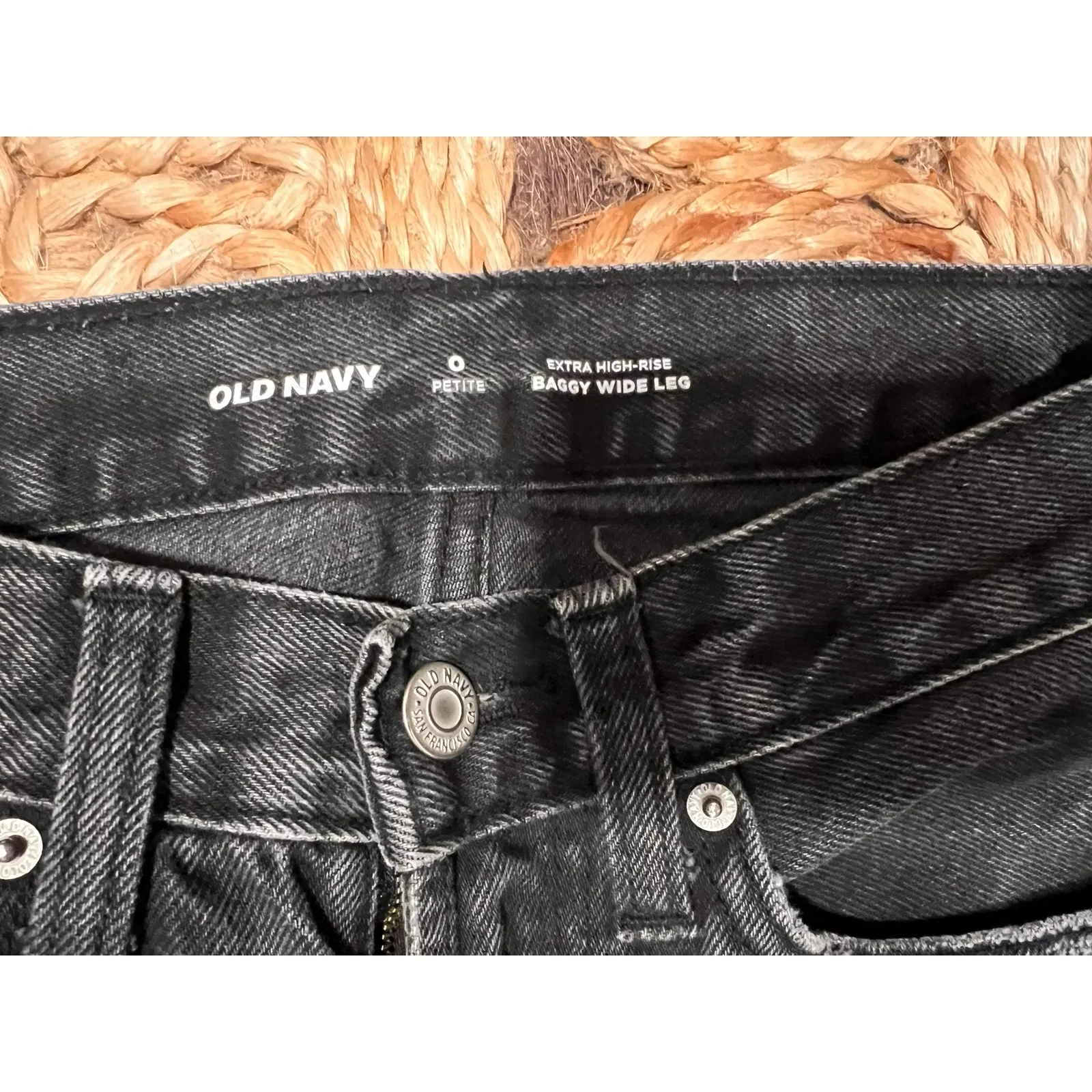 Women’s Old Navy Extra High-rise Baggy Wide Leg  Black Denim Jeans 0 Petite - Image 3