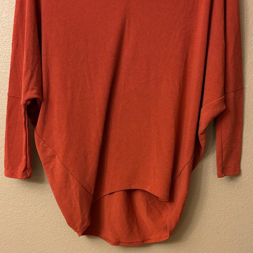 NEW! Jess Lea MEDIUM Rust V - Image 4