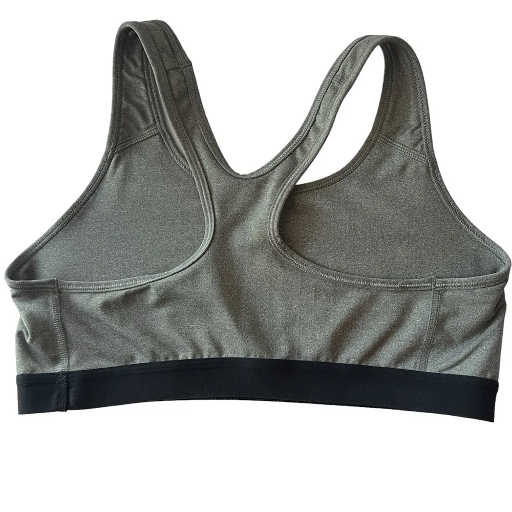 Nike sports bra - Image 4