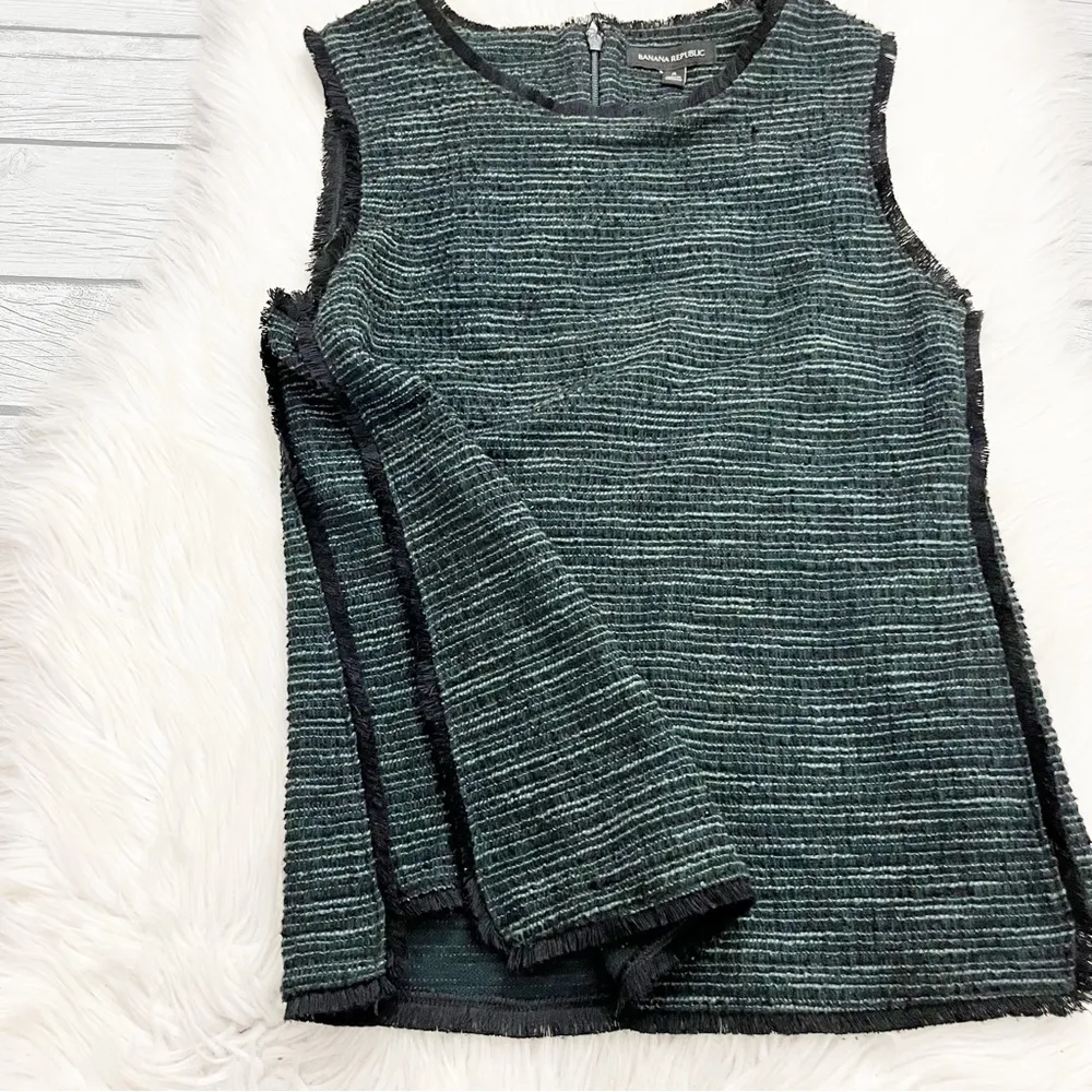 Banana Republic Gray Tweed Sleeveless Top Blouse - Image 2