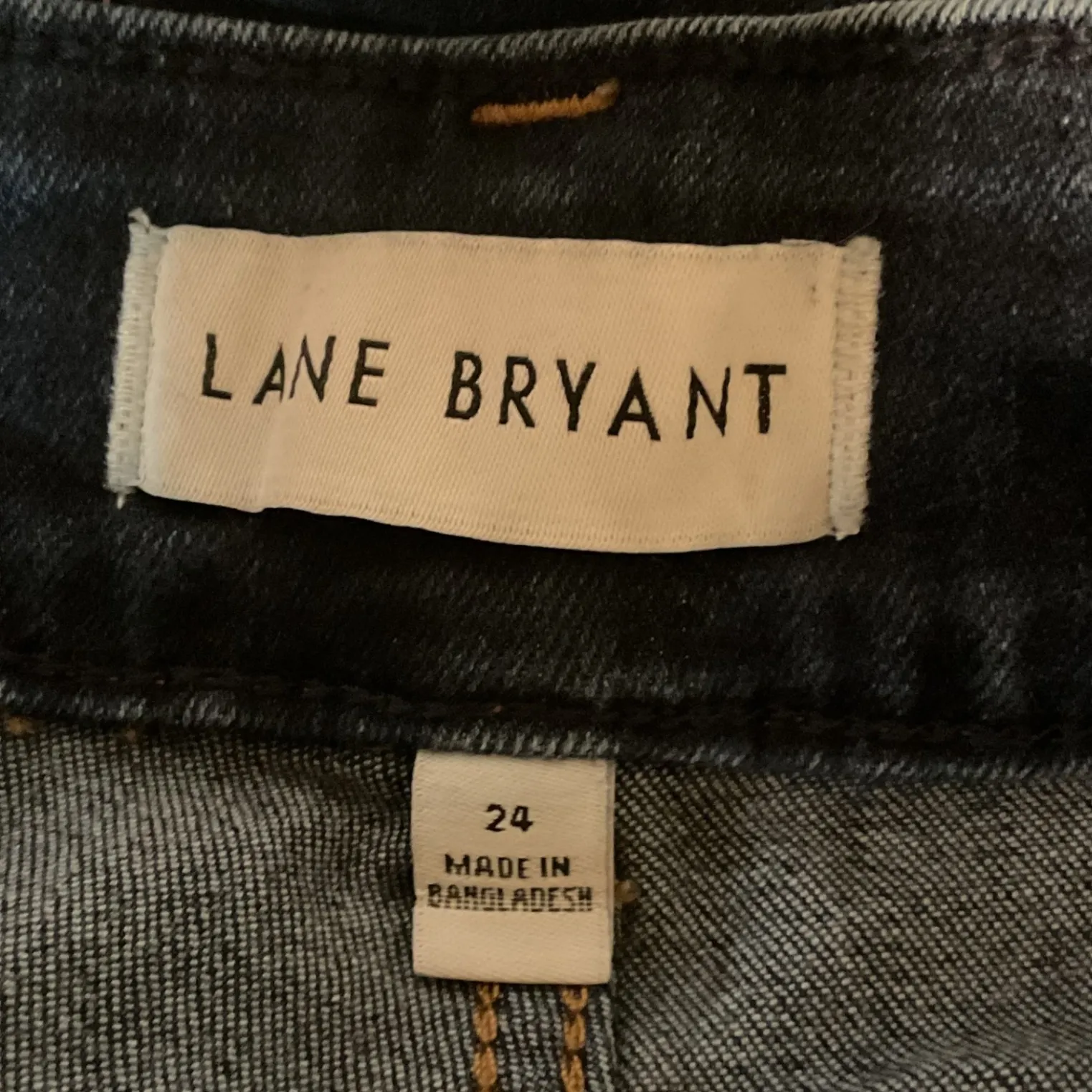 Lane Bryant Flex Magic Waistband Curvy Fit High-Rise Denim Bermuda Short Size 24 - Image 7