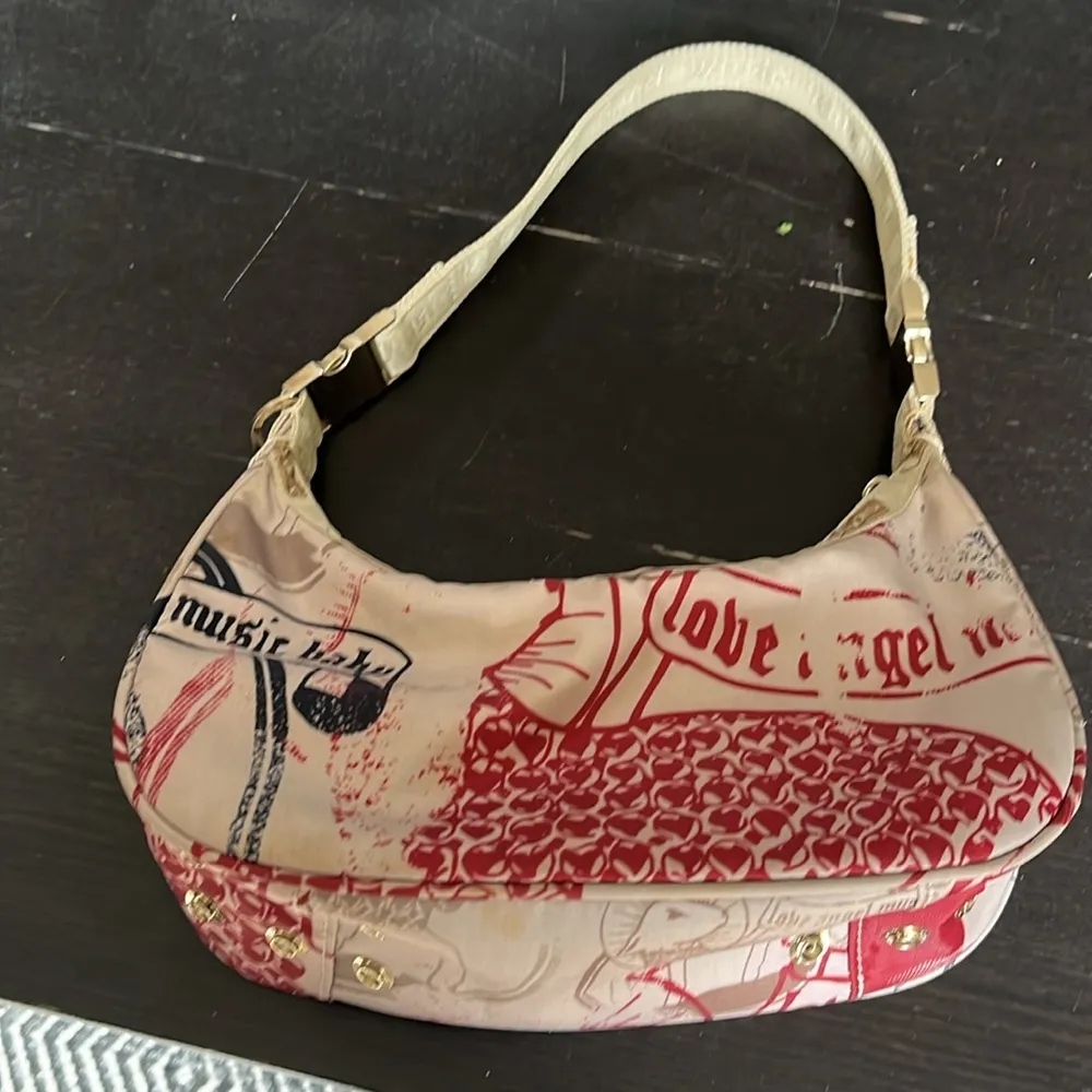 Vintage  L.A.M.B mini bag in crème, red, and black. Y2K. GUC. - Image 2