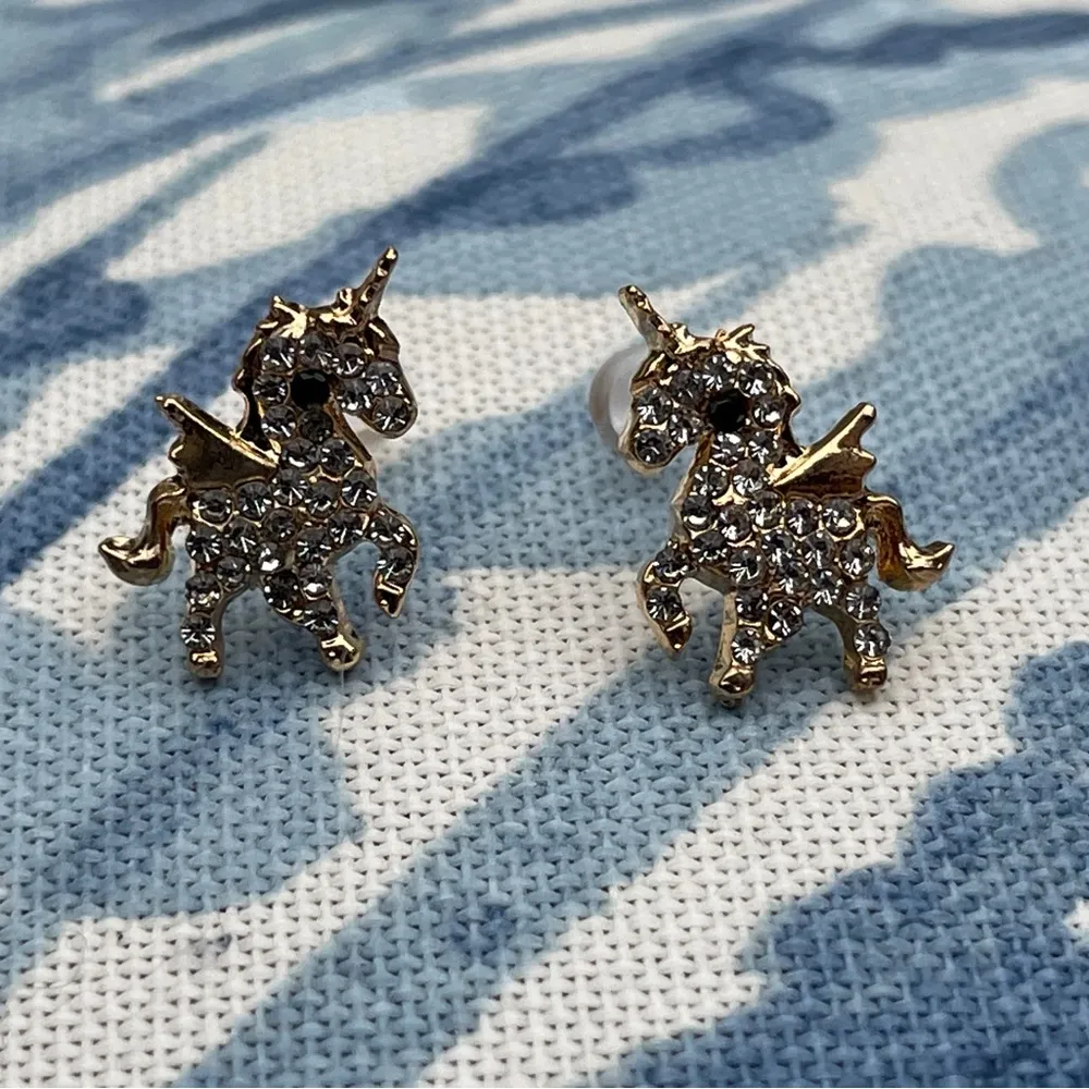 🦄 Unicorn sparkle earrings rhinestones gold white silver girls adults sparkly - Image 2
