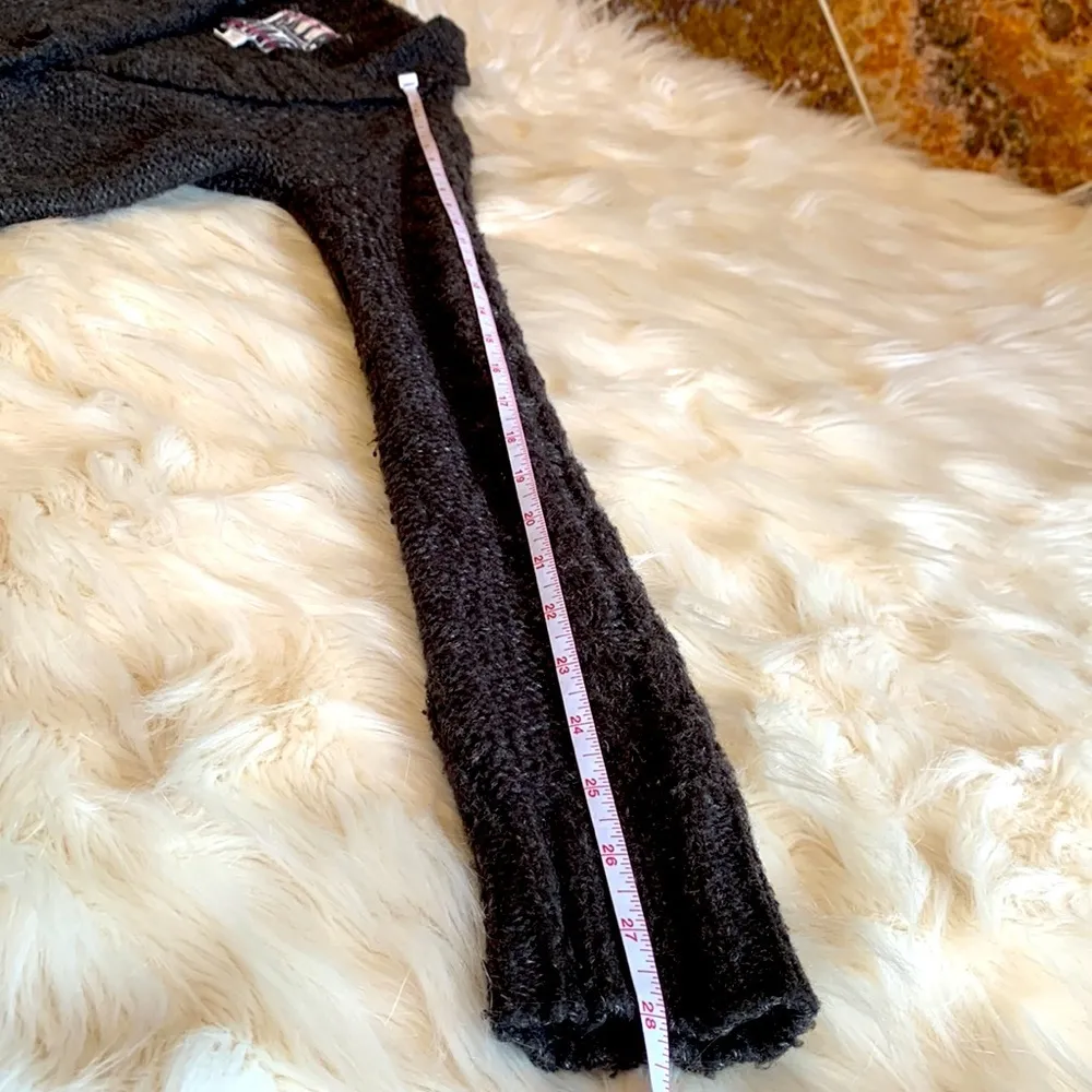 Billabong Charcoal Chunky Knit Front Button Cardigan Sweater Size Medium - Image 7