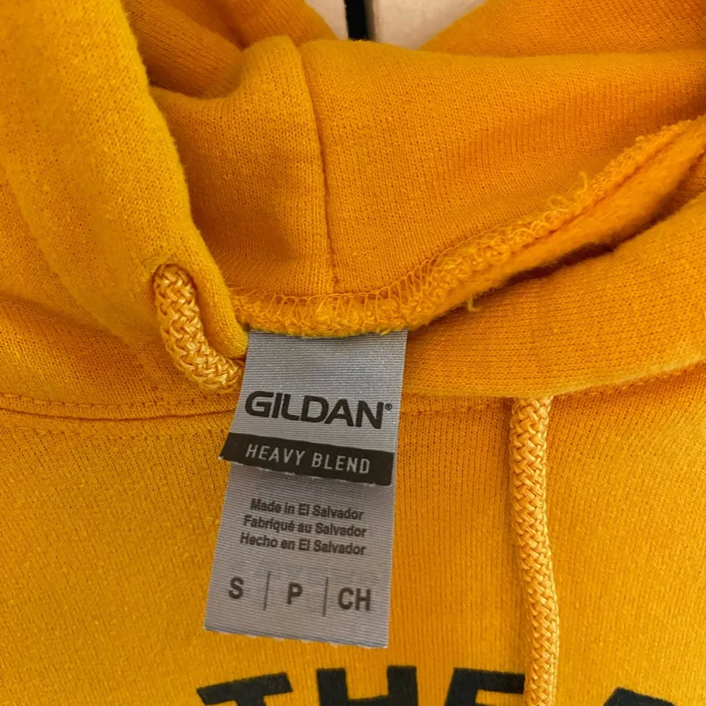 save the bees yellow sweatshirt - Image 4